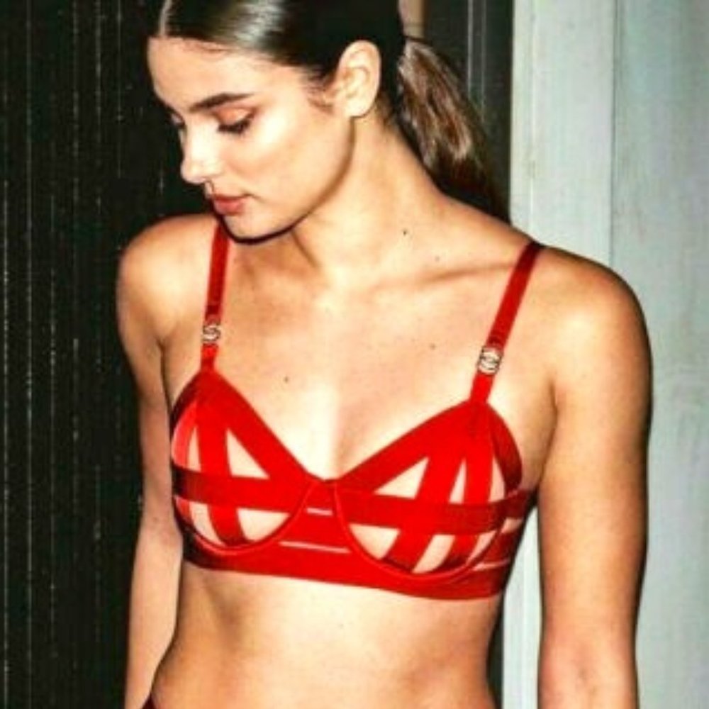 Victoria's Secret Red Strappy Bra 34C
